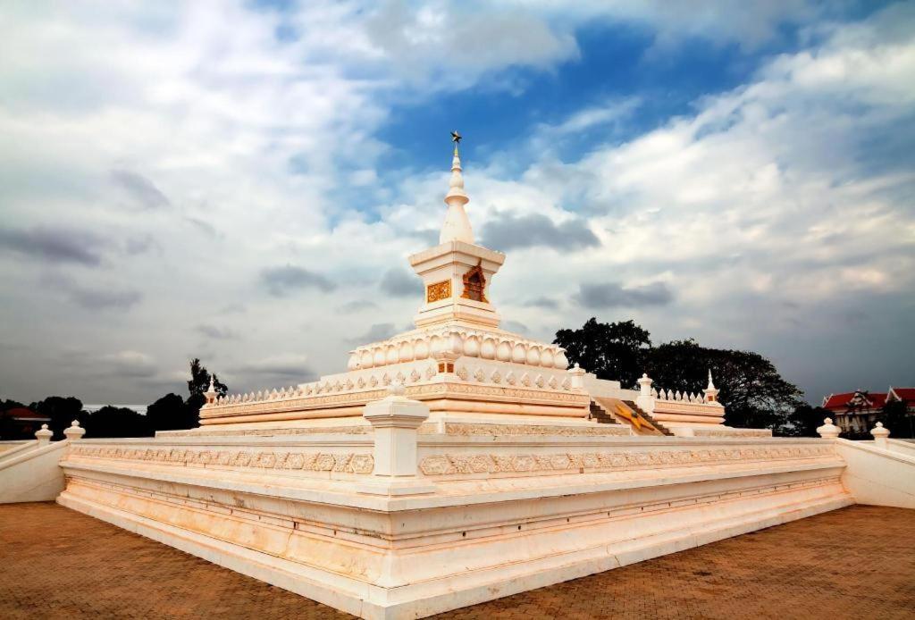 Continental Plaza Vientiane Hotell Ban Nongdouang Eksteriør bilde