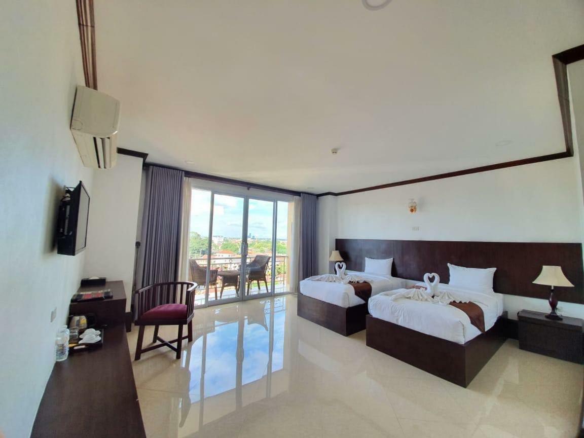 Continental Plaza Vientiane Hotell Ban Nongdouang Eksteriør bilde