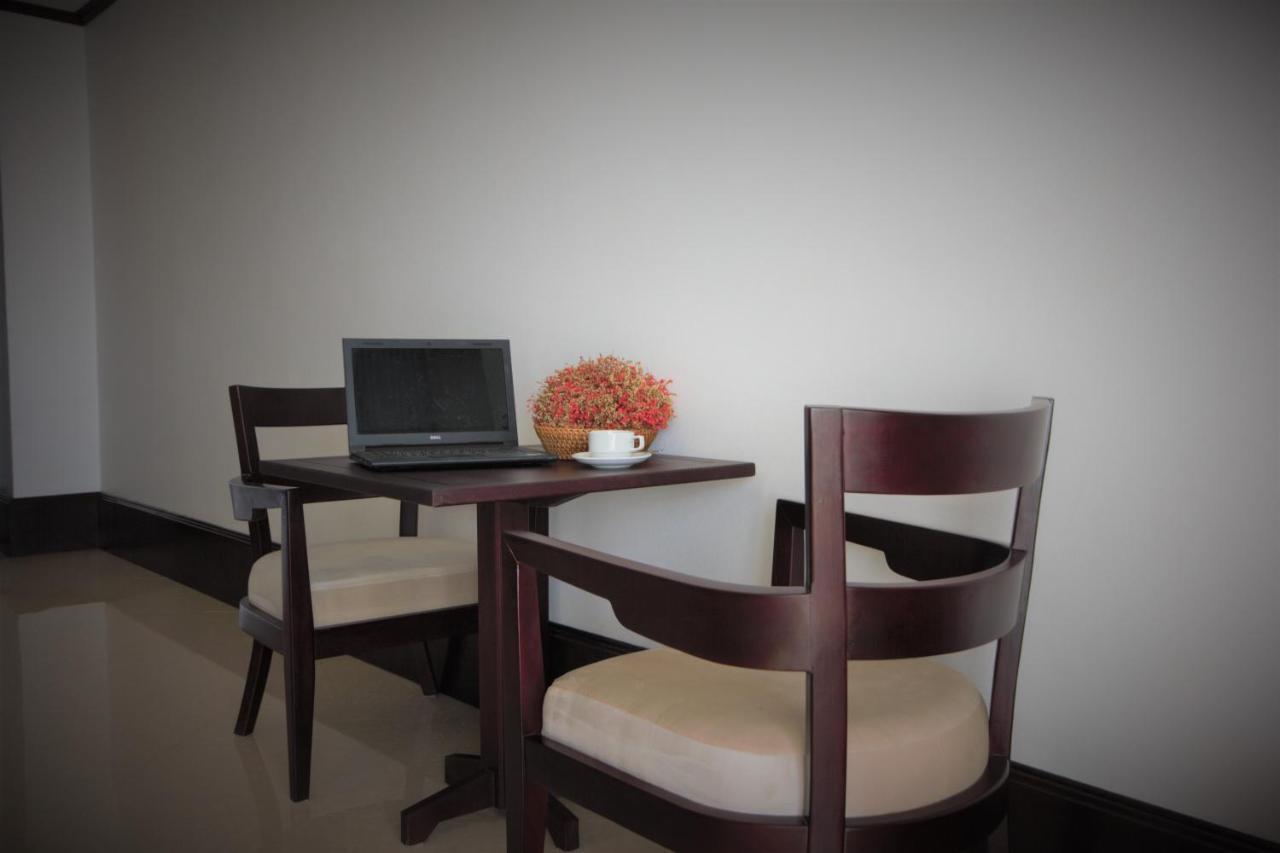 Continental Plaza Vientiane Hotell Ban Nongdouang Eksteriør bilde